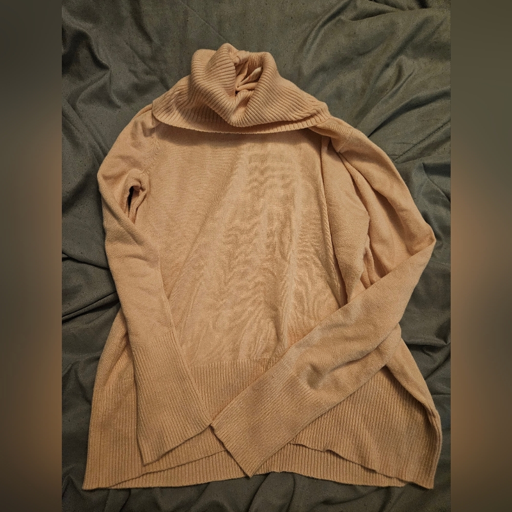 Women's Light Pink Turtleneck Sweater Size Medium Adyson Parker